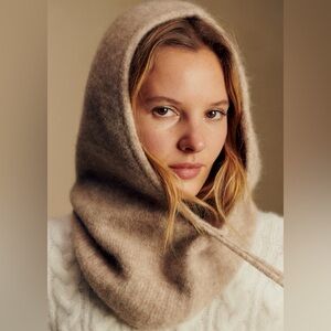 Sezane Côme Hooded Scarf